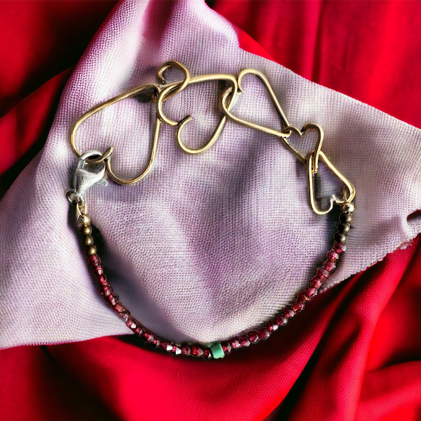 Heart chain bracelet lets you wear your hearts on your wrist